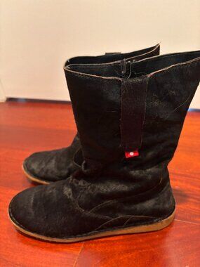 Handmade leather/fur W8 boots